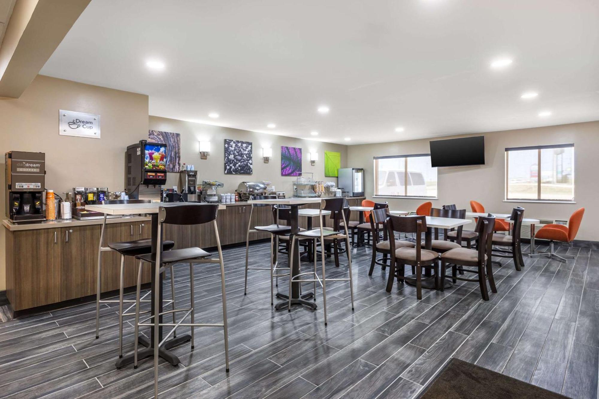 Sleep Inn & Suites Salina I-135 מראה חיצוני תמונה