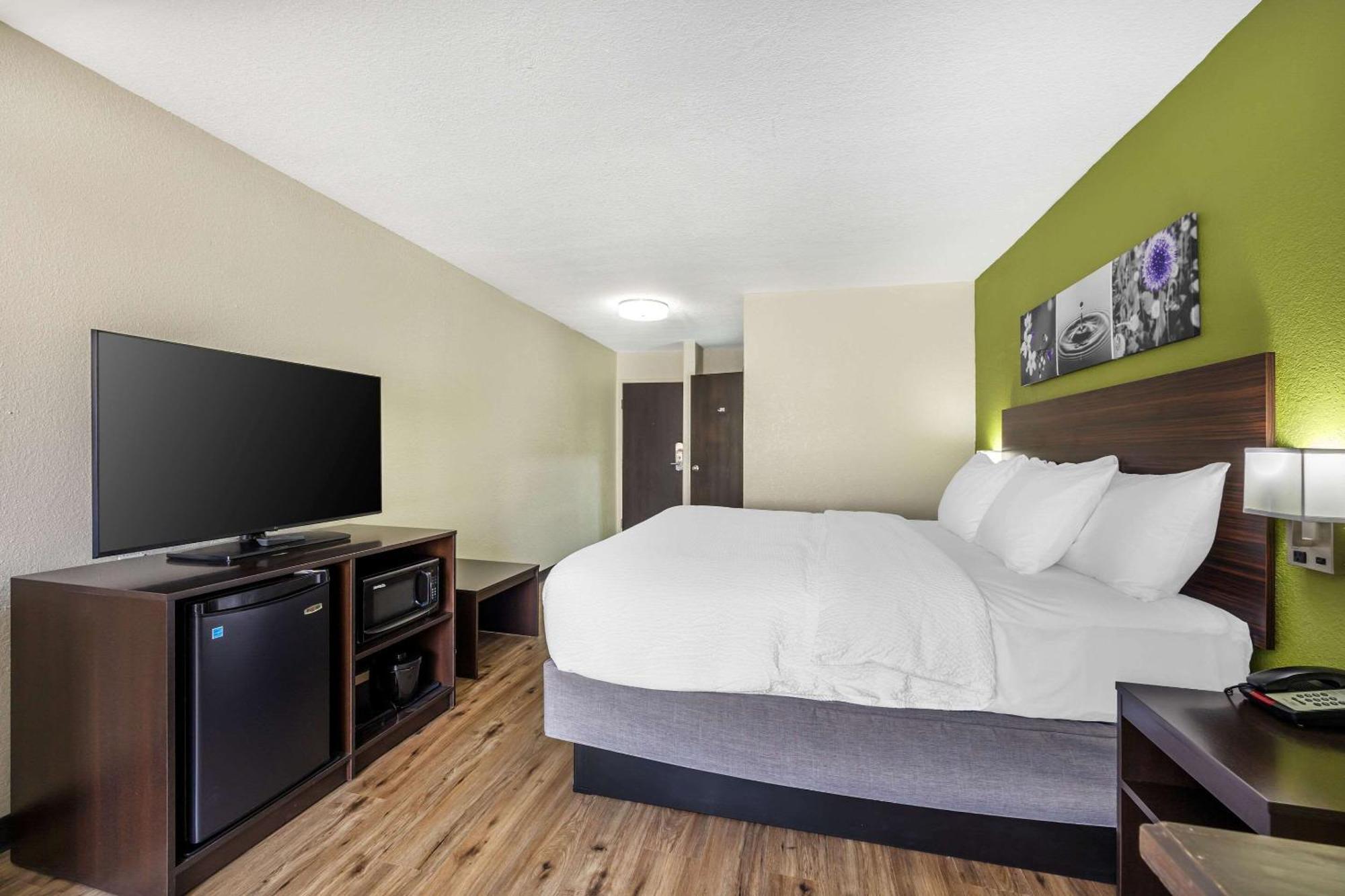 Sleep Inn & Suites Salina I-135 מראה חיצוני תמונה