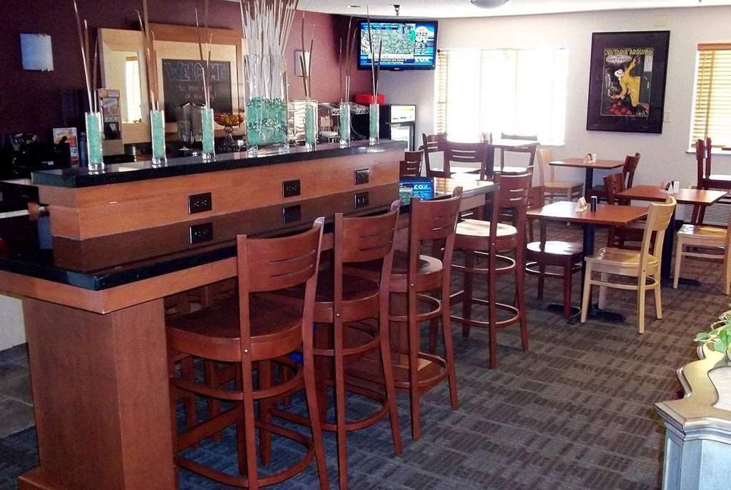 Sleep Inn & Suites Salina I-135 מראה פנימי תמונה