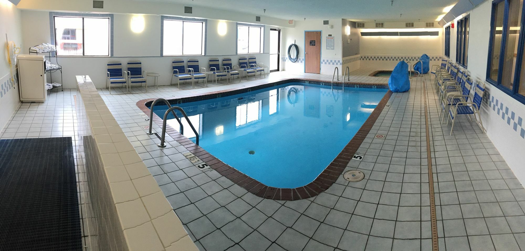 Sleep Inn & Suites Salina I-135 מראה חיצוני תמונה